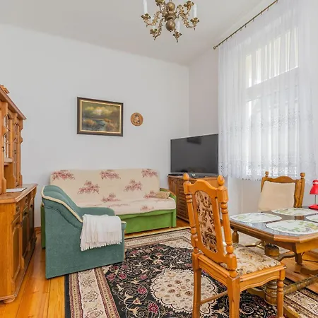 Sopocki Kredensik By Grand * Sopot